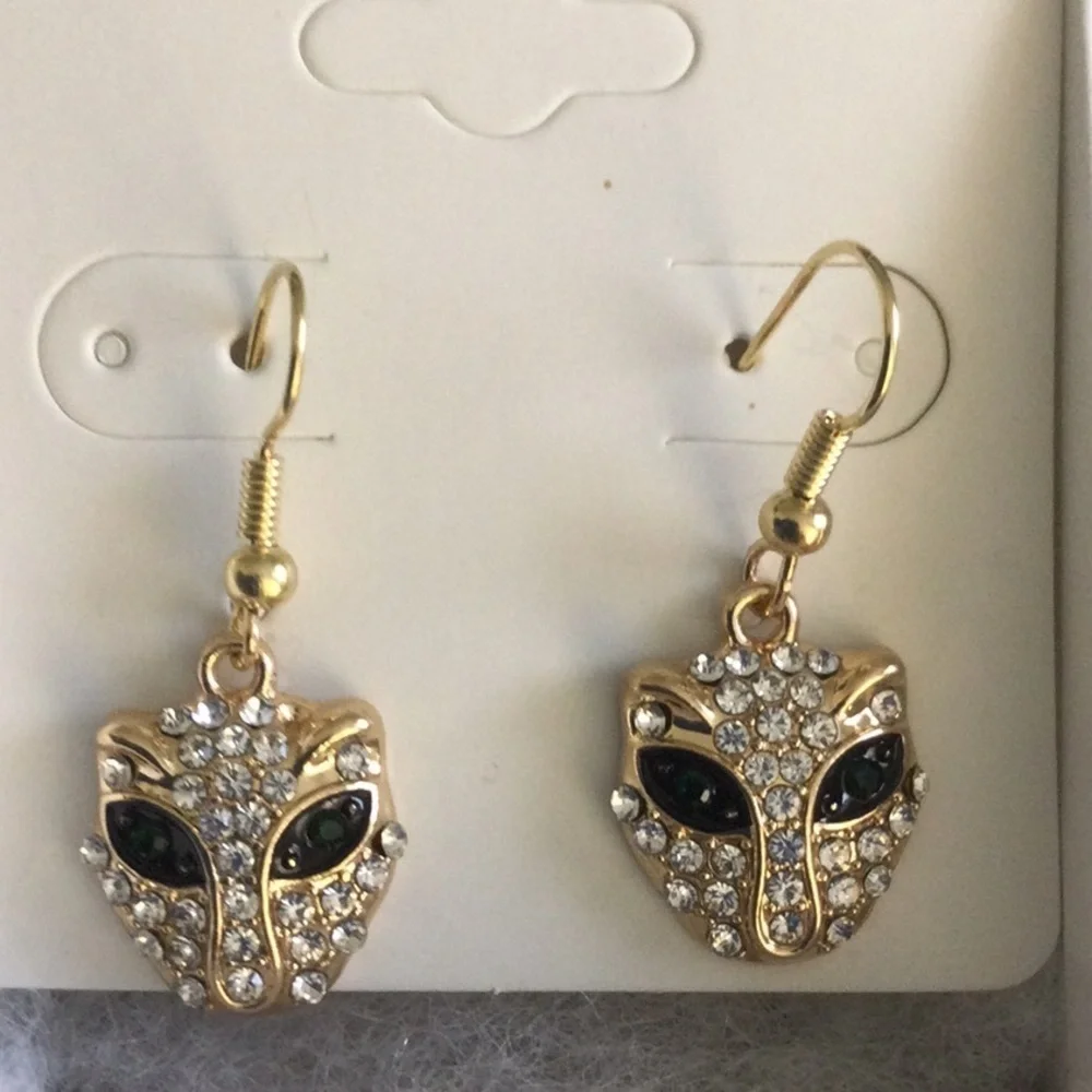 Gold and Black Panther Earrings NWOT. *